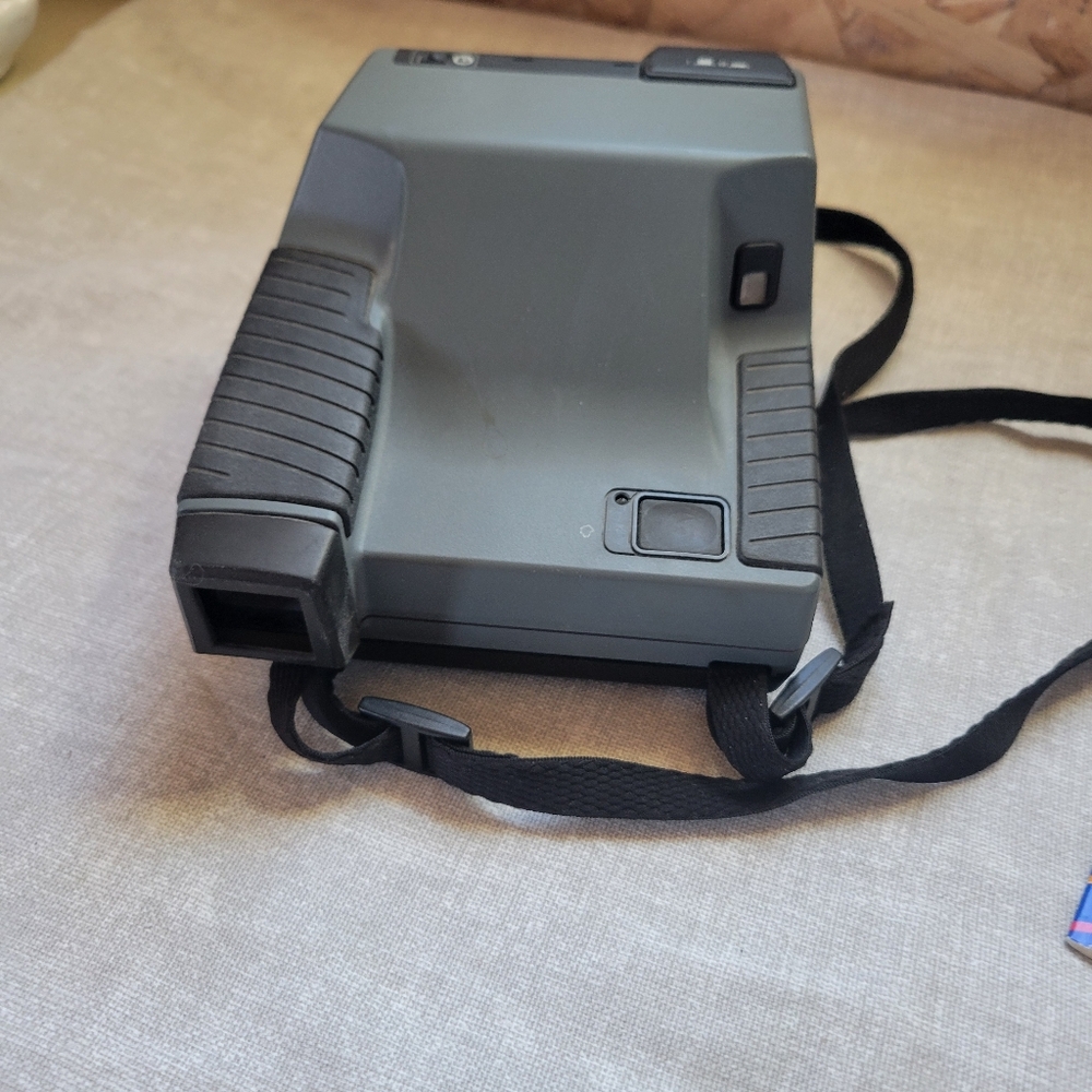 Polaroid Impulse AF Camera - Black and Gray - Picture 4 of 5